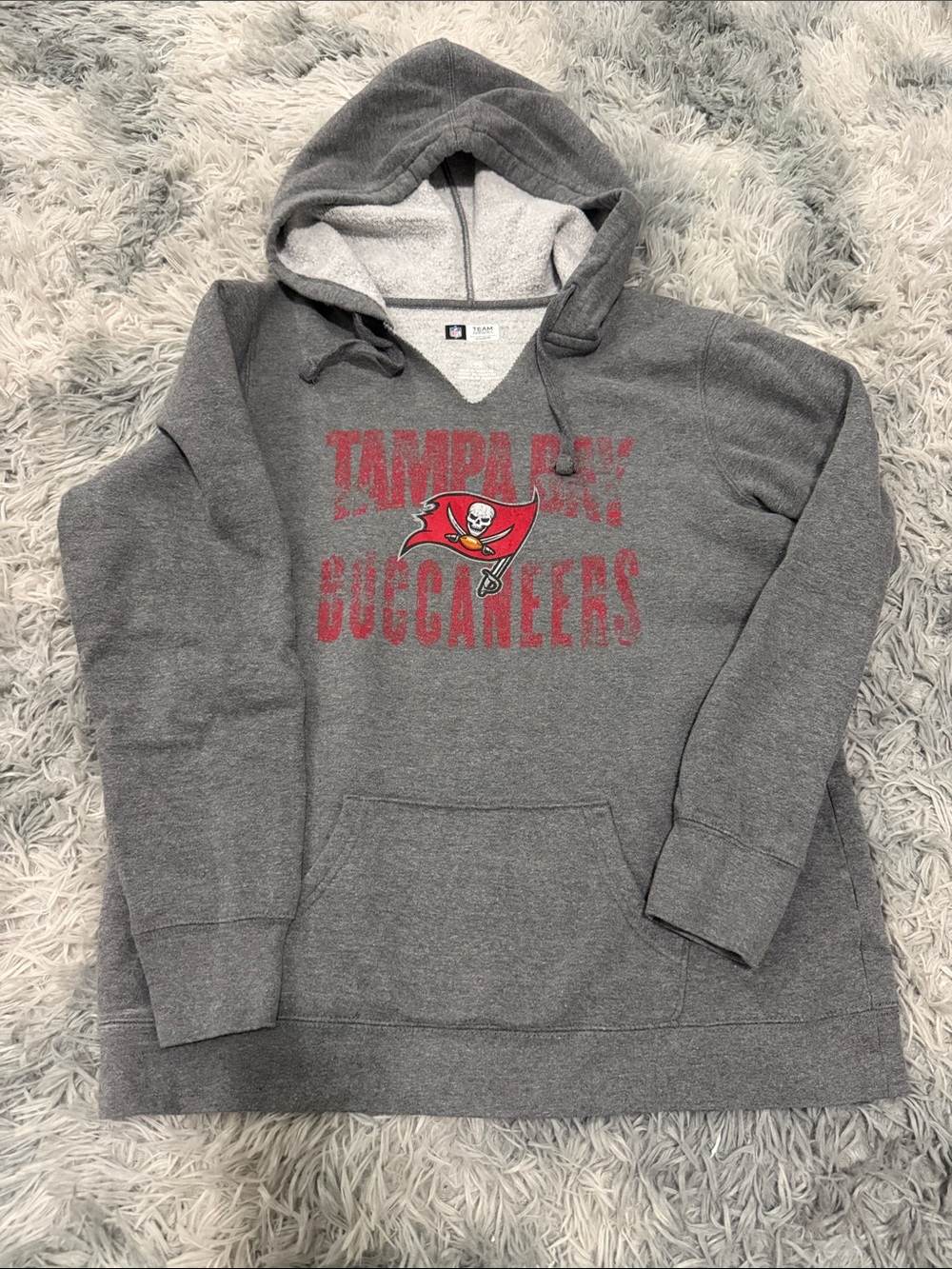 Tampa Bay Buccaneers hoodie Large pullover sweater NFL